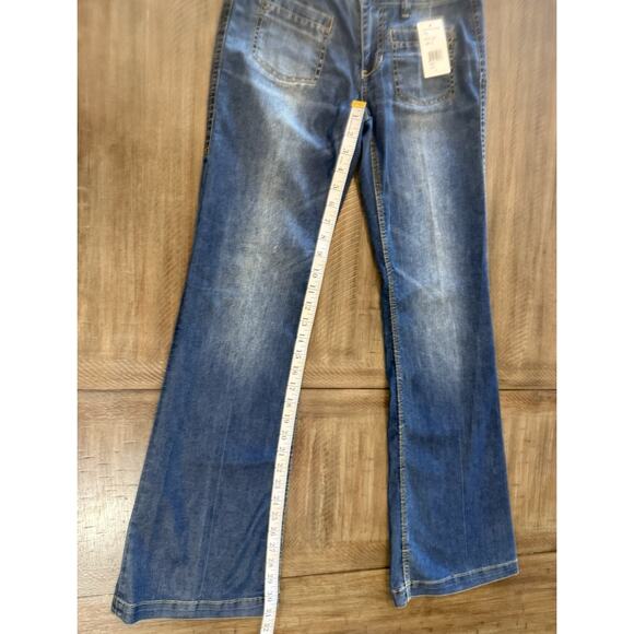 NWT Cabi Patch Pocket Blue Denim Flare Bootcut Jeans Pants Women’s Size 0 NEW - Picture 7 of 13